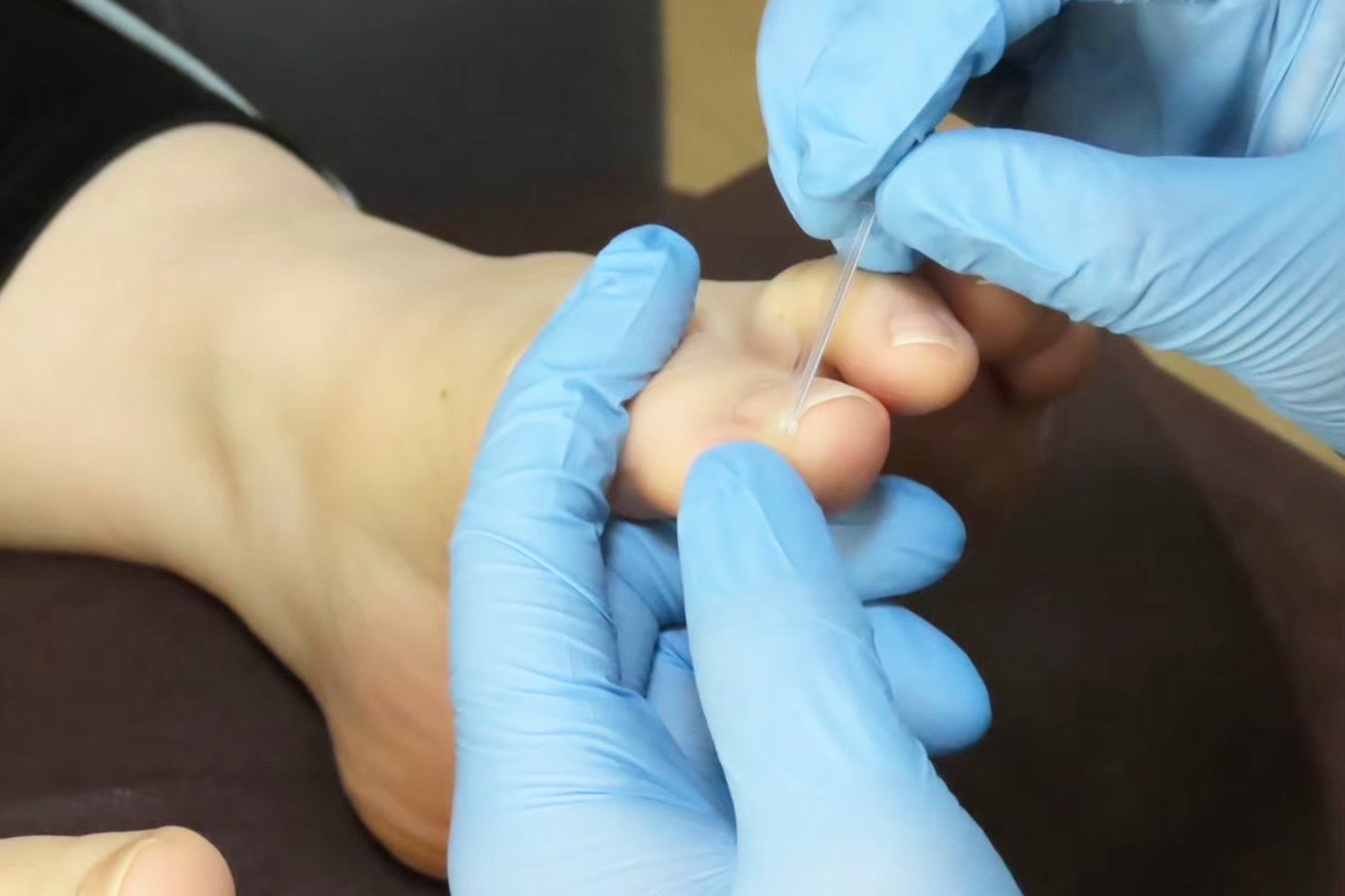 切らない・痛みの少ない補正を、確かな技術で